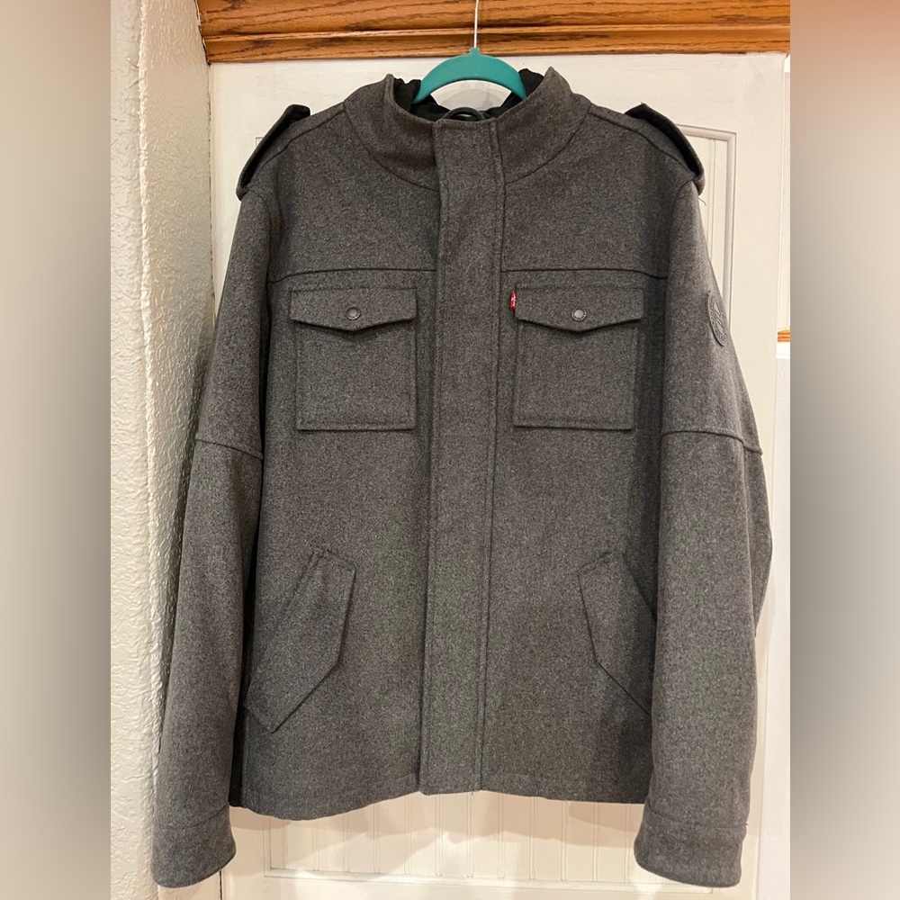 Men’s Levi’s gray wool blend coat size large worn once